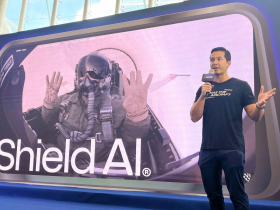 他是曾國藩第五代子孫，也曾是美軍海豹特戰隊員！為何創業攻軍用AI，還來台開分公司？故事要從他10歲說起